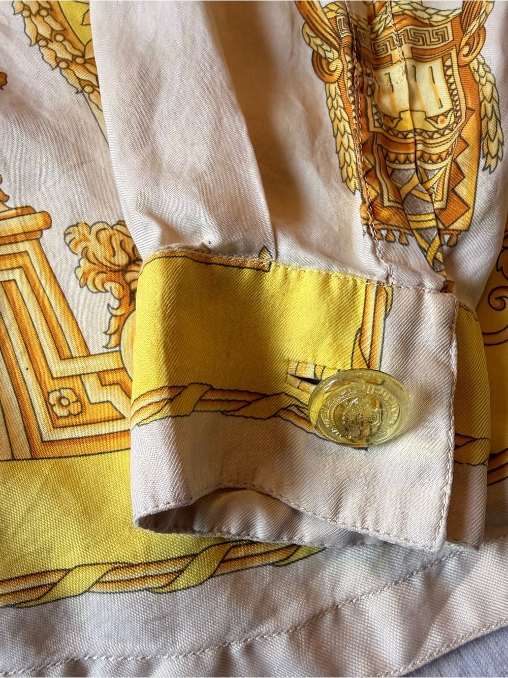 Vintage Gianni Versace Couture Baroque “Vase and Chalice” Print Silk Blouse - Picture 4 of 10